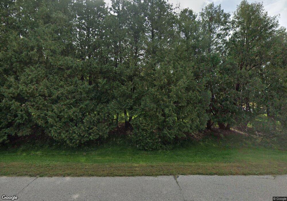 2825 Huntington Rd, Waterloo, IA 50701 - photo 1