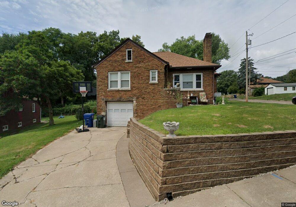 828 Belmont St, Davenport, IA 52804 - photo 1