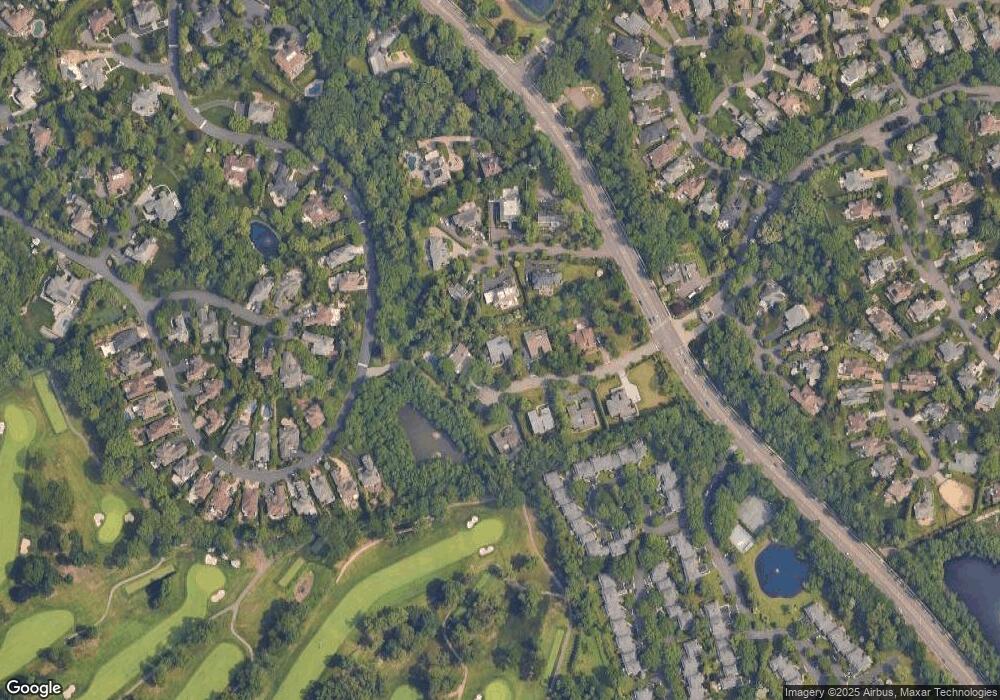 5 Folie Ct, Manhasset, NY 11030 - photo 1