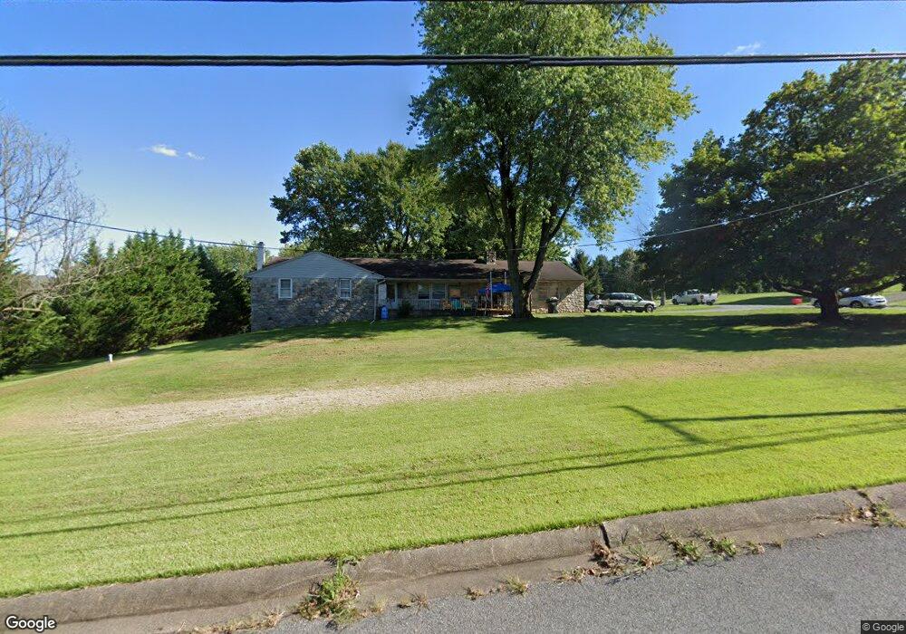 1490 Chestnut Hill Rd, Pottstown, PA 19465 - photo 1