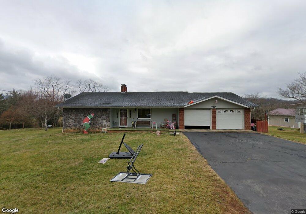 122 Solomon Ln, Johnson City, TN 37601 - photo 1