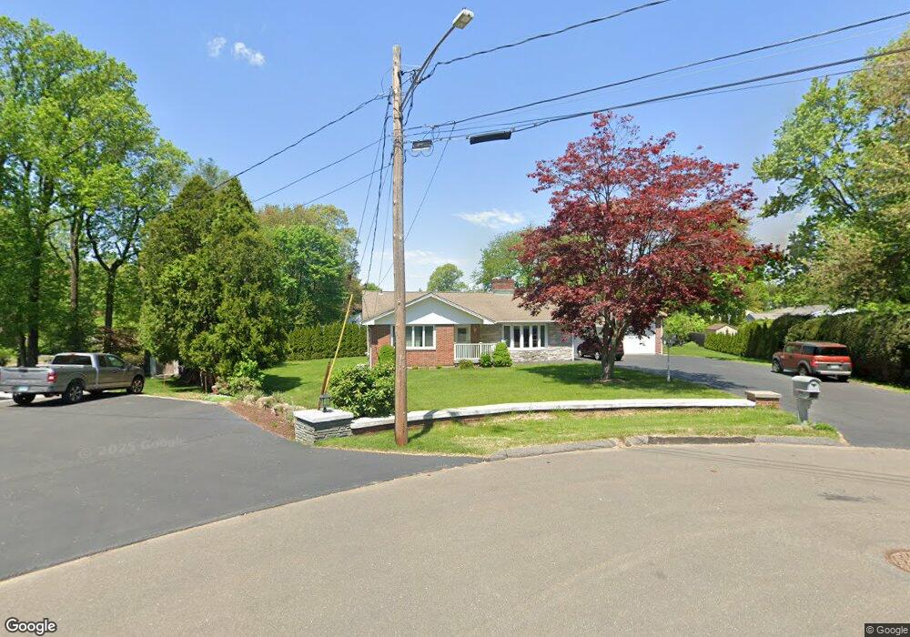 8 Elliot Cir, Trumbull, CT 06611 - photo 1