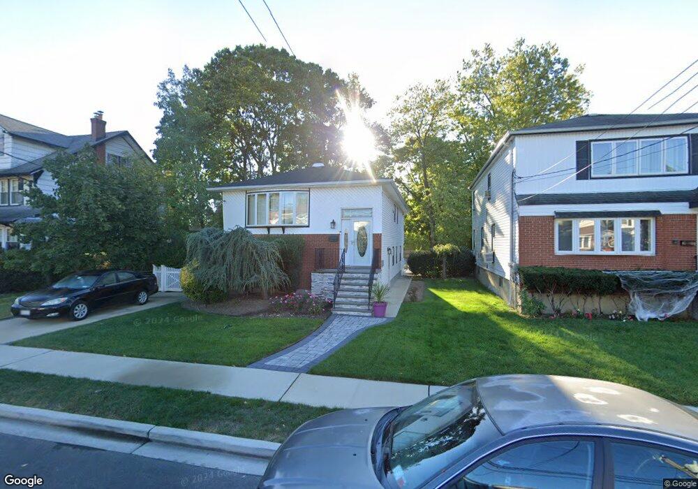 16 Miriam St, Valley Stream, NY 11581 - photo 1