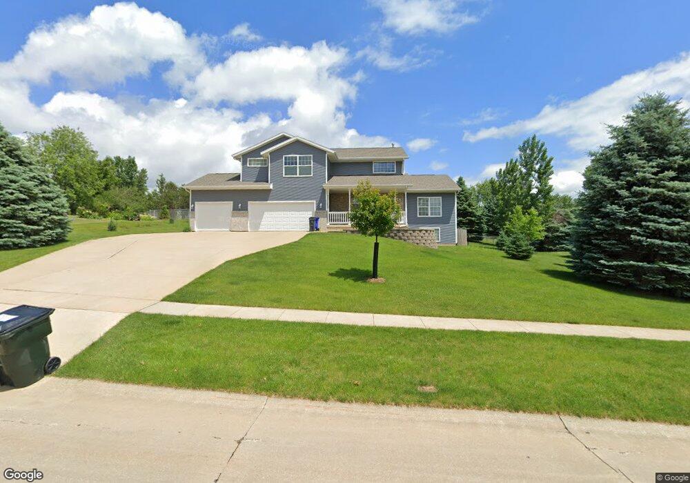 2916 Chippewa Trail NE, Cedar Rapids, IA 52411 - photo 1