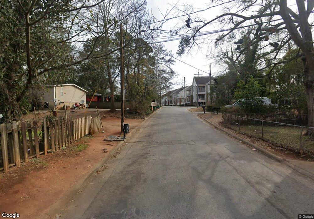 -- Hawthorne Extension, Athens, GA 30606 - photo 1