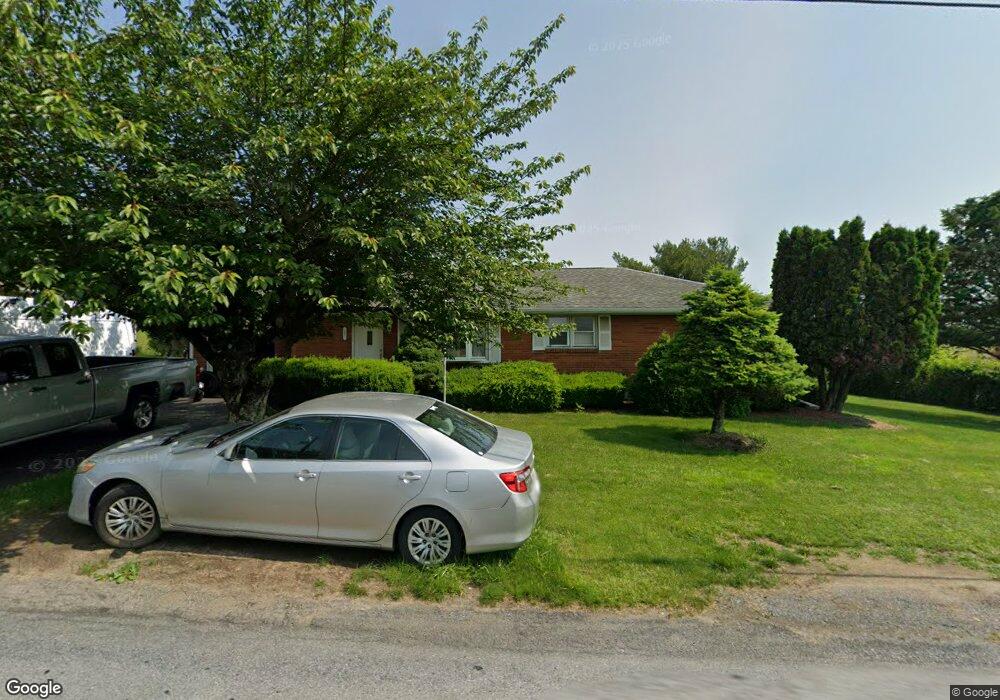 2461 Old Post Rd, Coplay, PA 18037 - photo 1