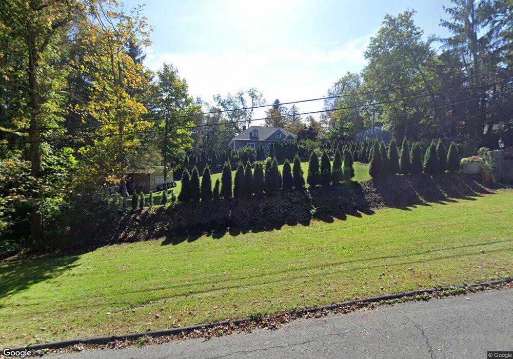 125 Fenn Rd, Middlebury, CT 06762 - photo 1