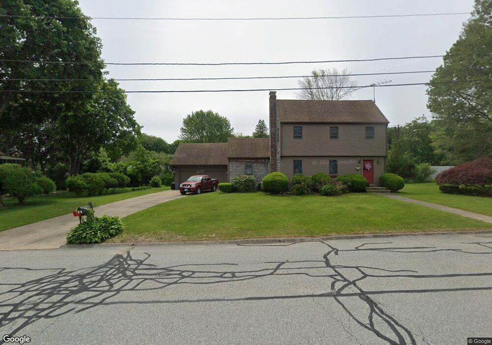 11 Crabapple Ln, Greenville, RI 02828 - photo 1