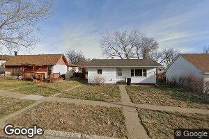 106 7th St S, Hettinger, ND 58639
