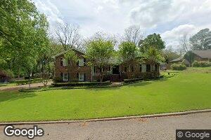 1316 Oak Dr, West Point, MS 39773