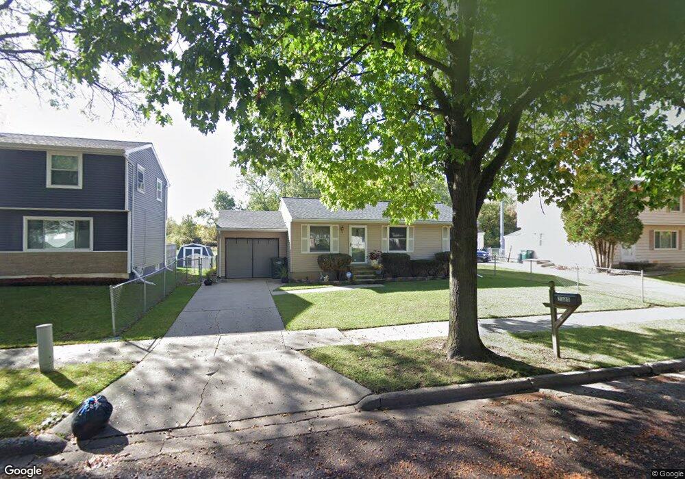 3325 Nonette Dr, Lansing, MI 48911 - photo 1