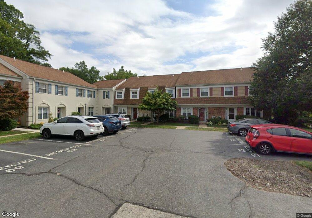 1330 Putnam Blvd, Wallingford, PA 19086 - photo 1