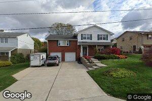 122 Cortland Dr, New Stanton, PA 15672