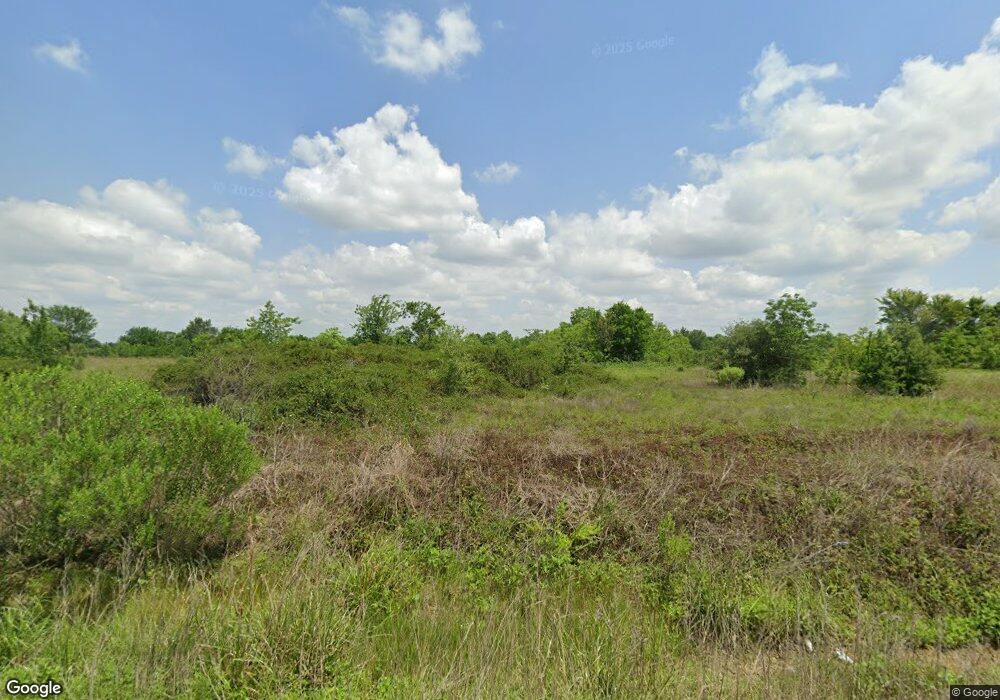 9523 E Creek Bend Dr, Needville, TX 77461 - photo 1