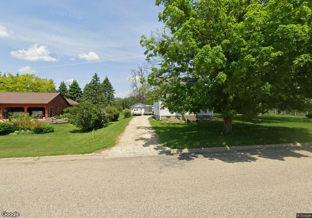 704 E 4th St, Zumbrota, MN 55992 - photo 1