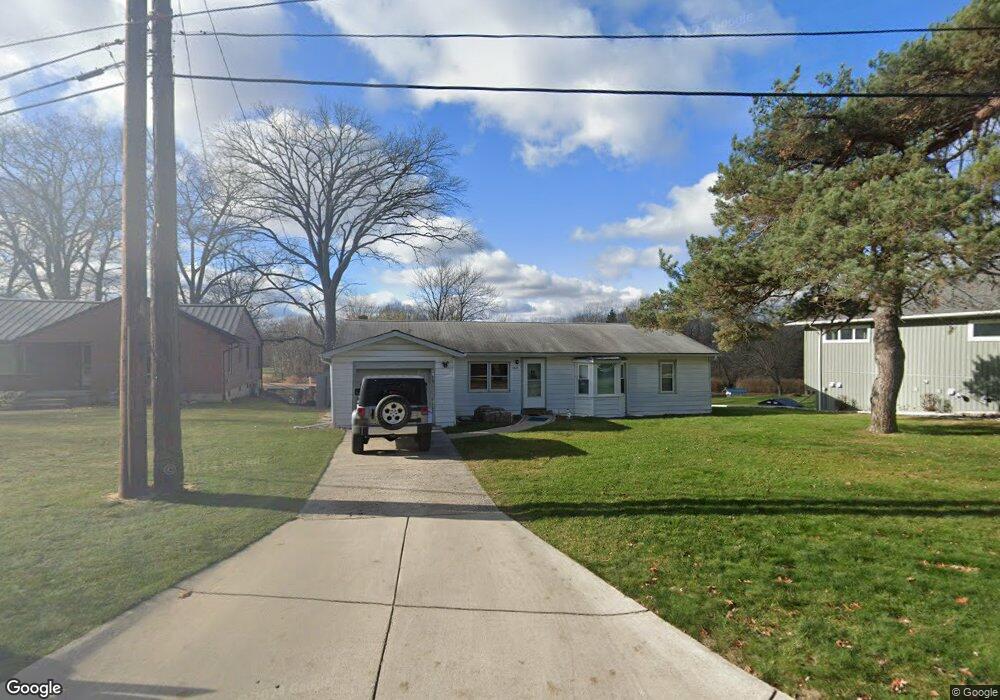 3341 Riverside Dr, Port Huron, MI 48060 - photo 1