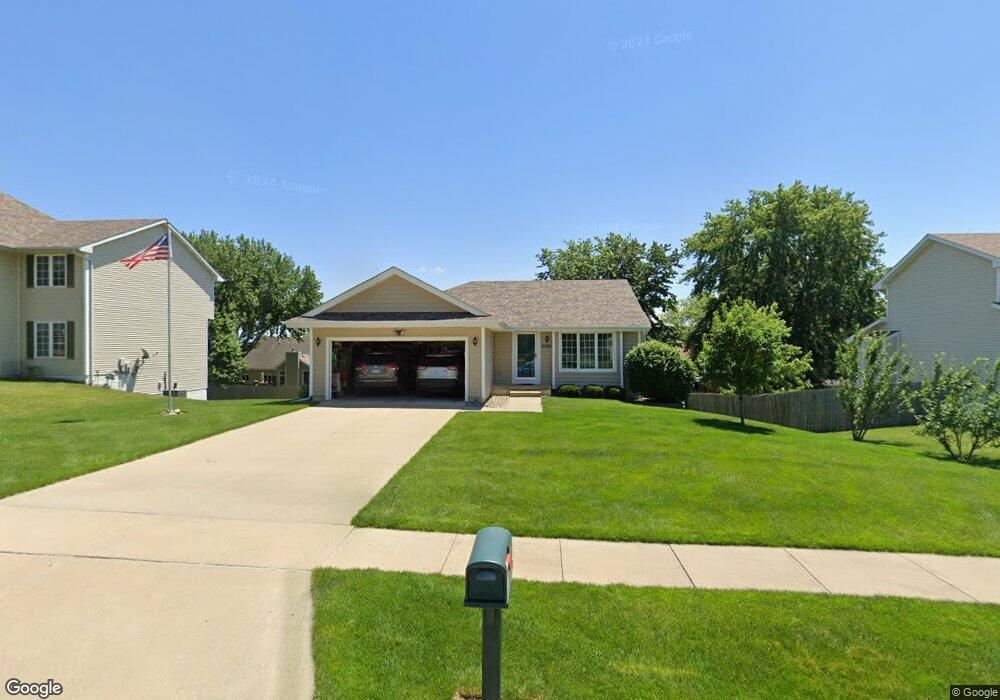 2525 E Marion St, Des Moines, IA 50320 - photo 1