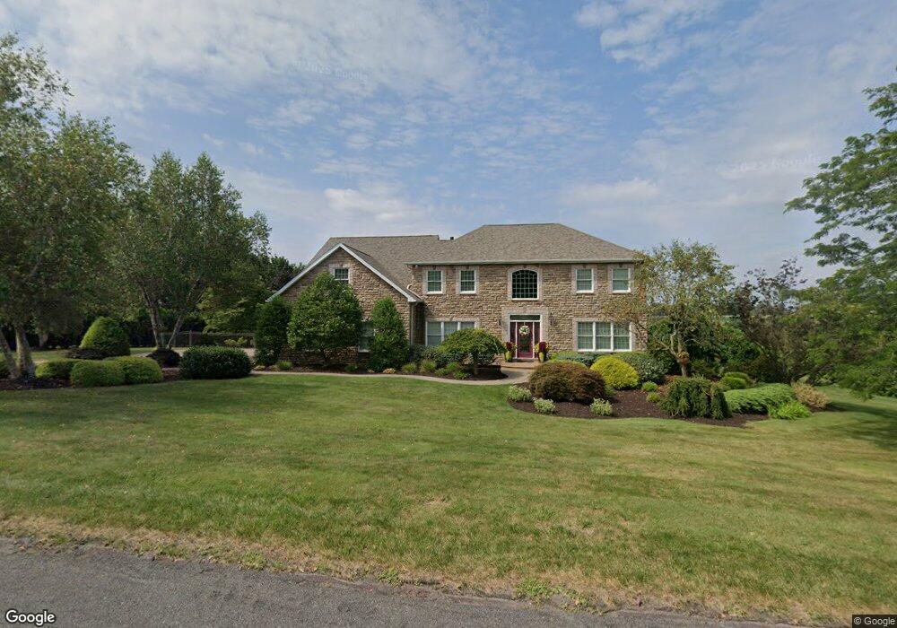 39 Aristocrat Cir, Sugarloaf, PA 18249 - photo 1