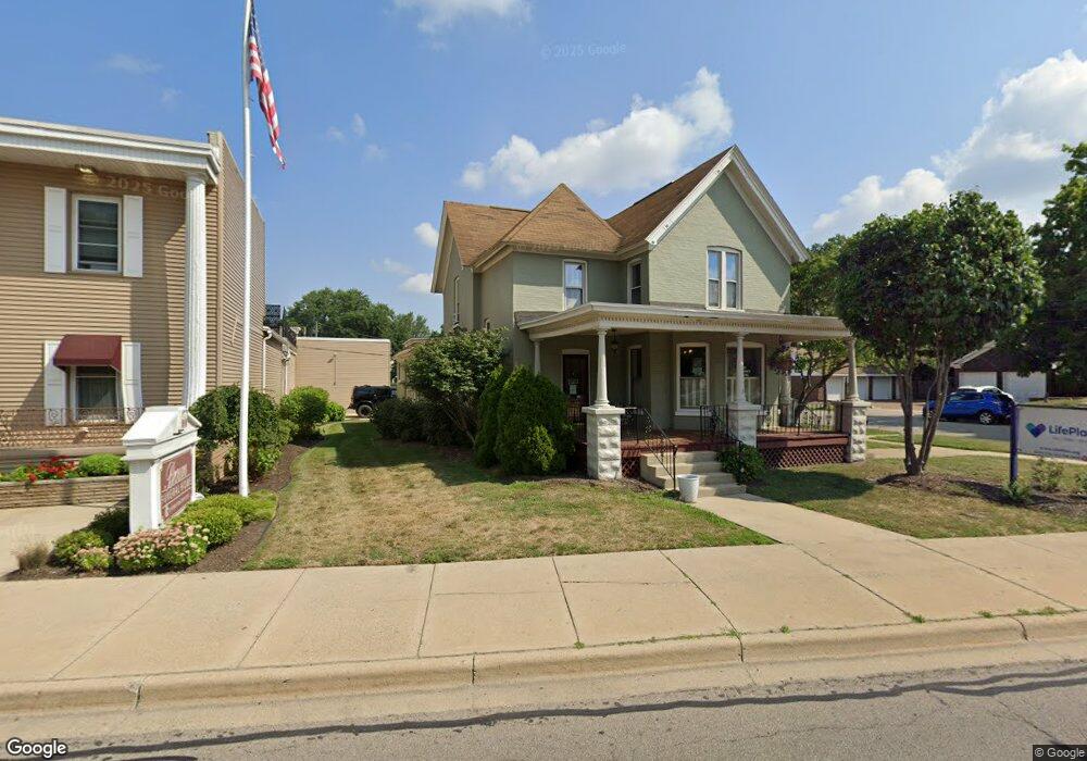 527 E Main St, Niles, MI 49120 - photo 1