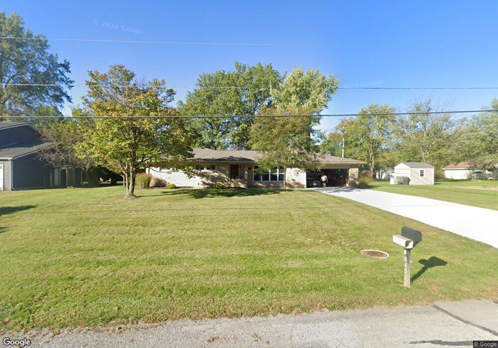 1810 Lilac Ln, Lima, OH 45806 - photo 1