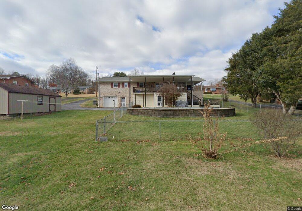 605 Southview Dr, Johnson City, TN 37601 - photo 1