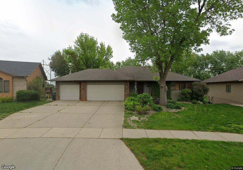 5012 E Havenhill Dr, Sioux Falls, SD 57110 - photo 1