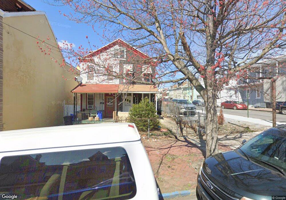 1027 Buttonwood St, Reading, PA 19604 - photo 1