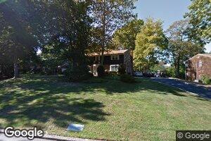 7 Pegs Ln, Cold Spring Harbor, NY 11724