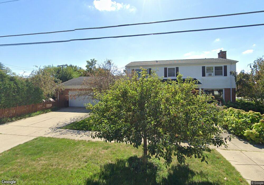 951 E Forest Ave, Des Plaines, IL 60018 - photo 1