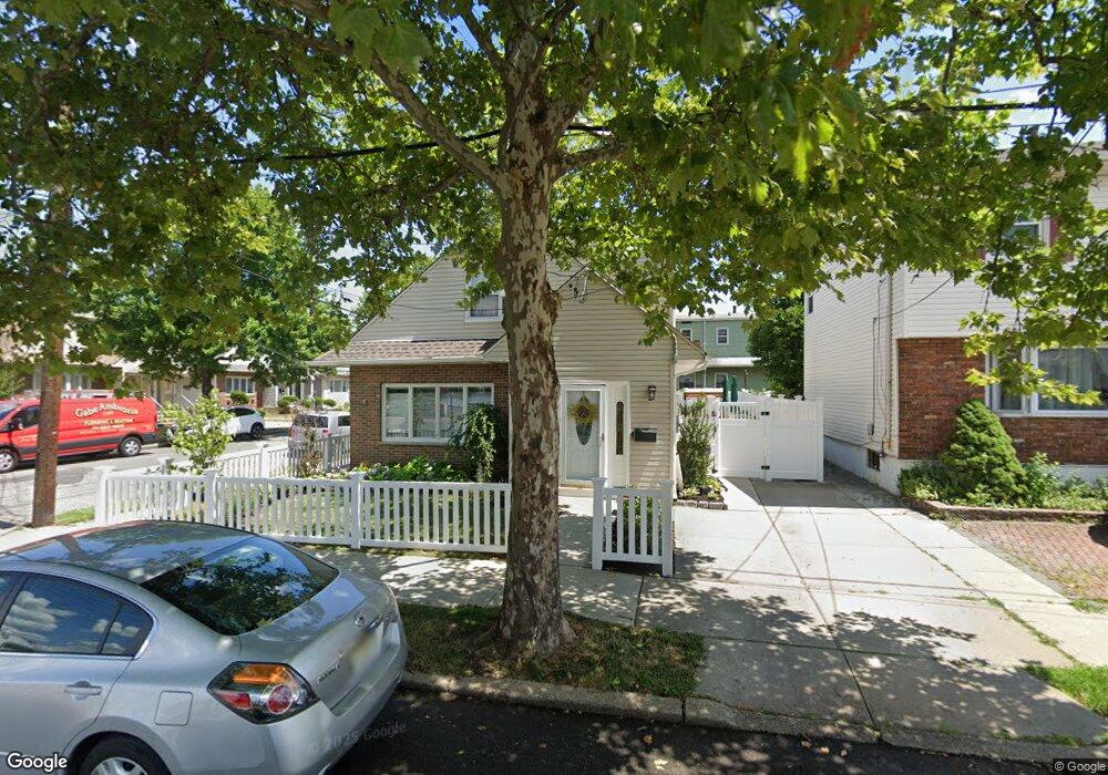 94 Riverview Rd, Jersey City, NJ 07305 - photo 1