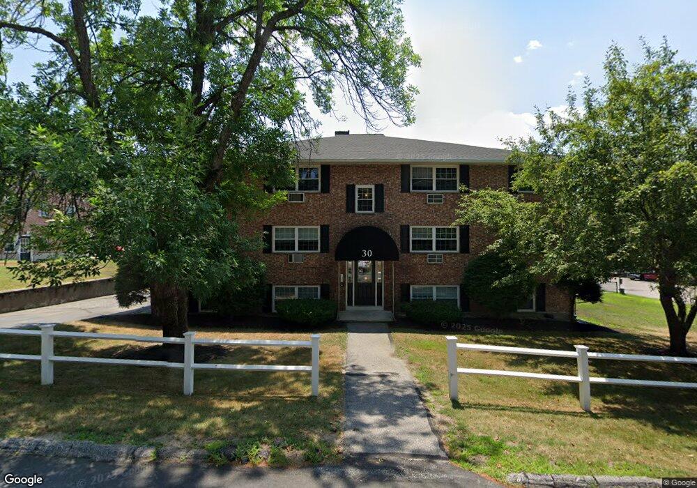 30 Cypress Ln unit 4, Nashua, NH 03063 - photo 1