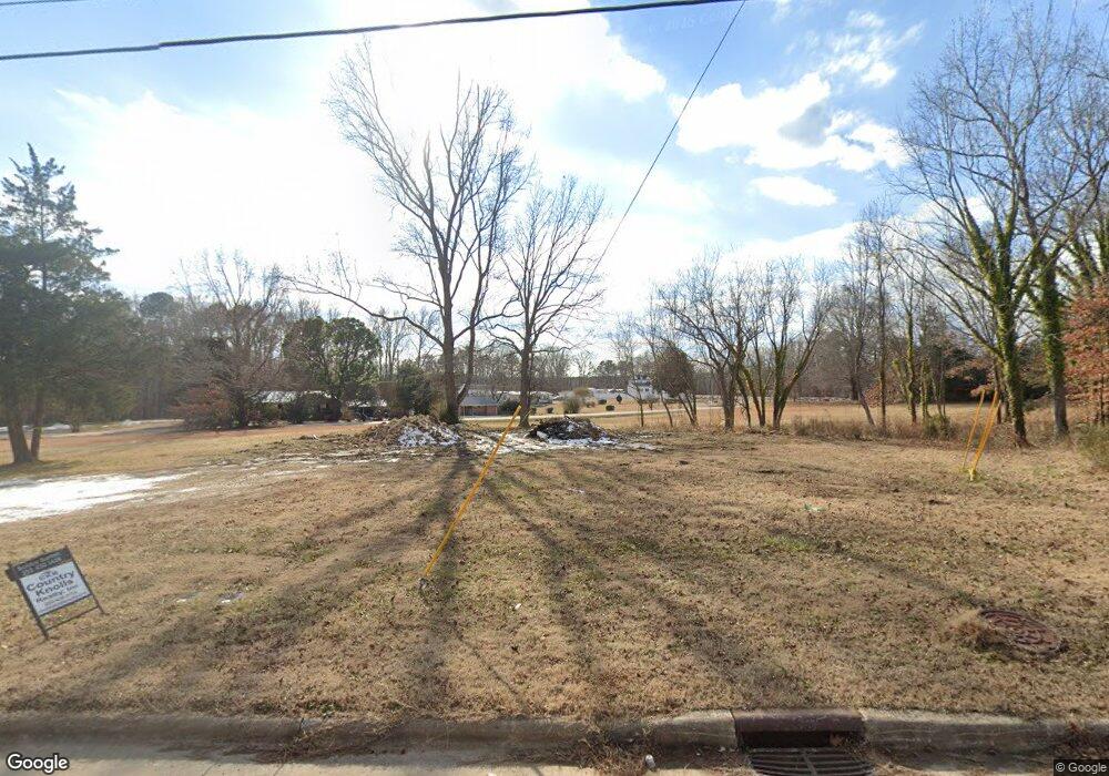 611, 619 W Ridgeway St, Warrenton, NC 27589 - photo 1