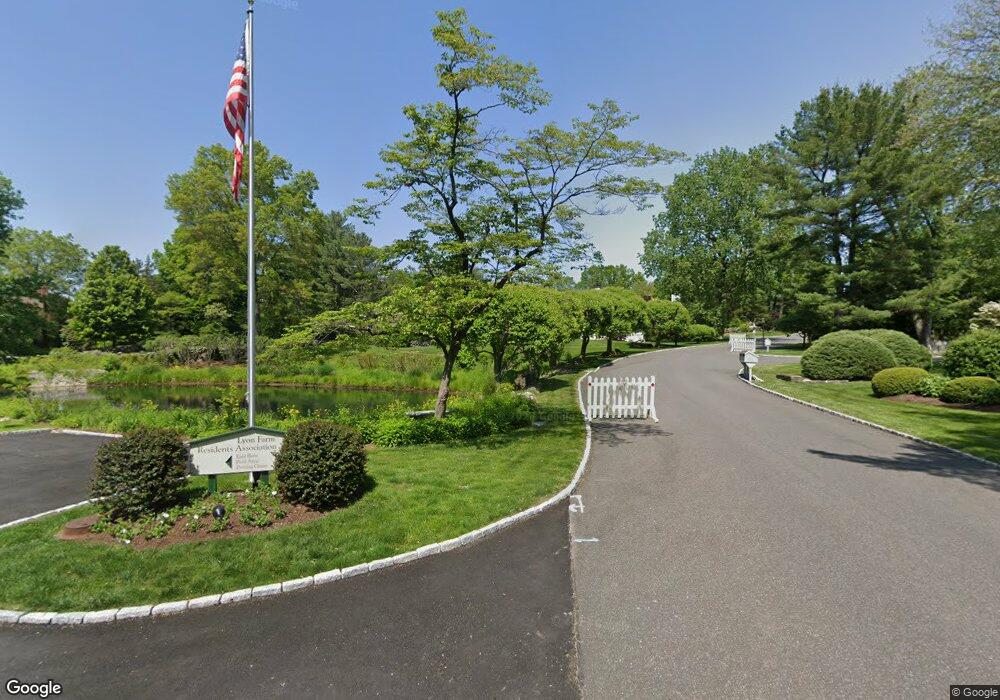 17 E Lyon Farm Dr, Greenwich, CT 06831 - photo 1