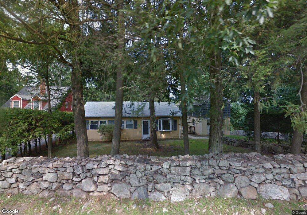 344 Strawberry Hill Ave, Norwalk, CT 06851 - photo 1