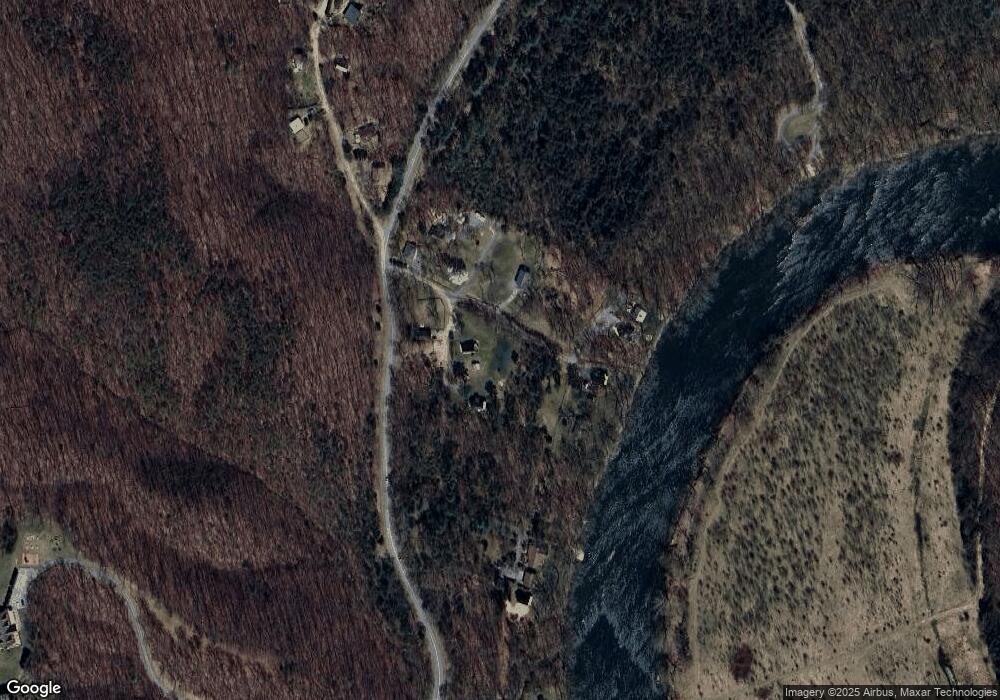 136 Fishermans Ln, Luray, VA 22835 - photo 1