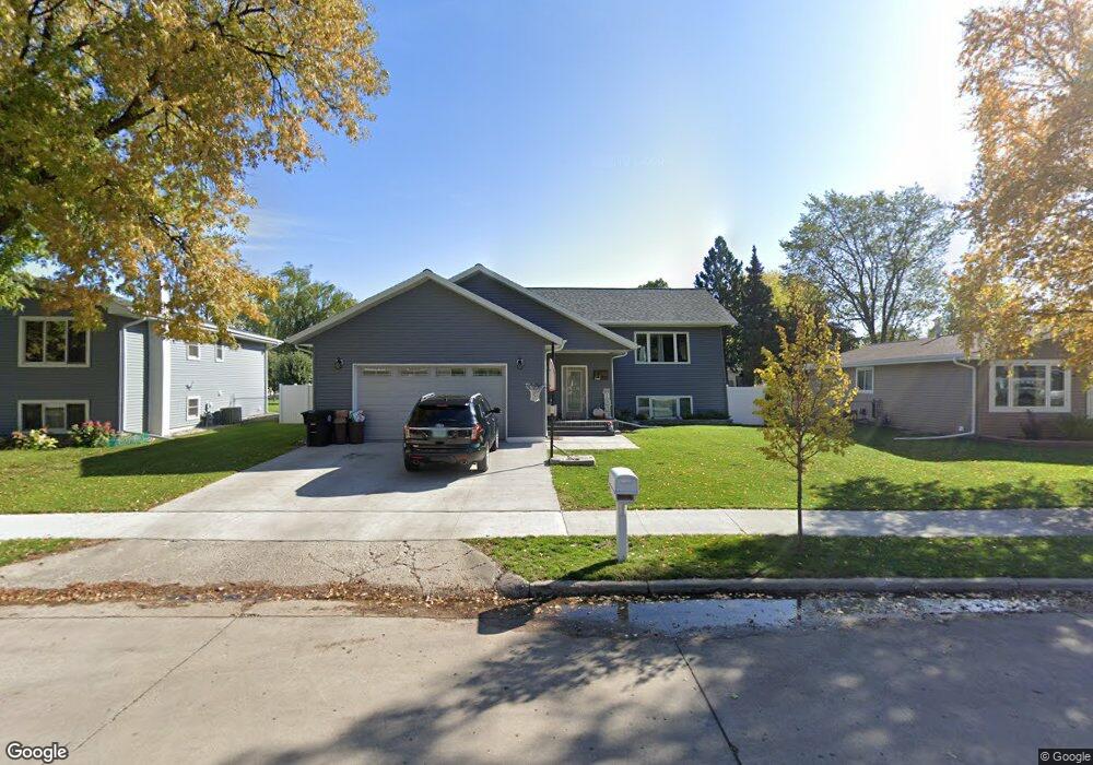 717 S 24th St, Grand Forks, ND 58201 - photo 1
