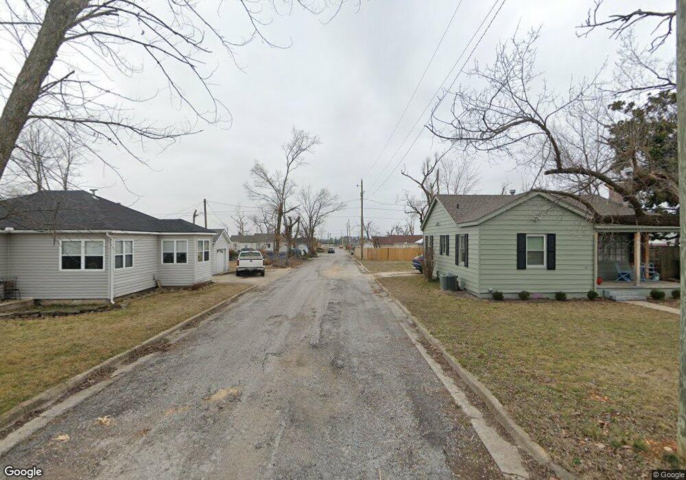 1005 W Center St, Rogers, AR 72756 - photo 1