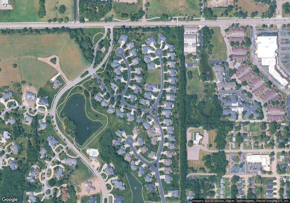 1035 SW Exmoor Ln, Topeka, KS 66604 - photo 1