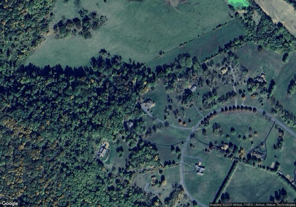 199 Foxfield Dr, Staunton, VA 24401 - photo 1