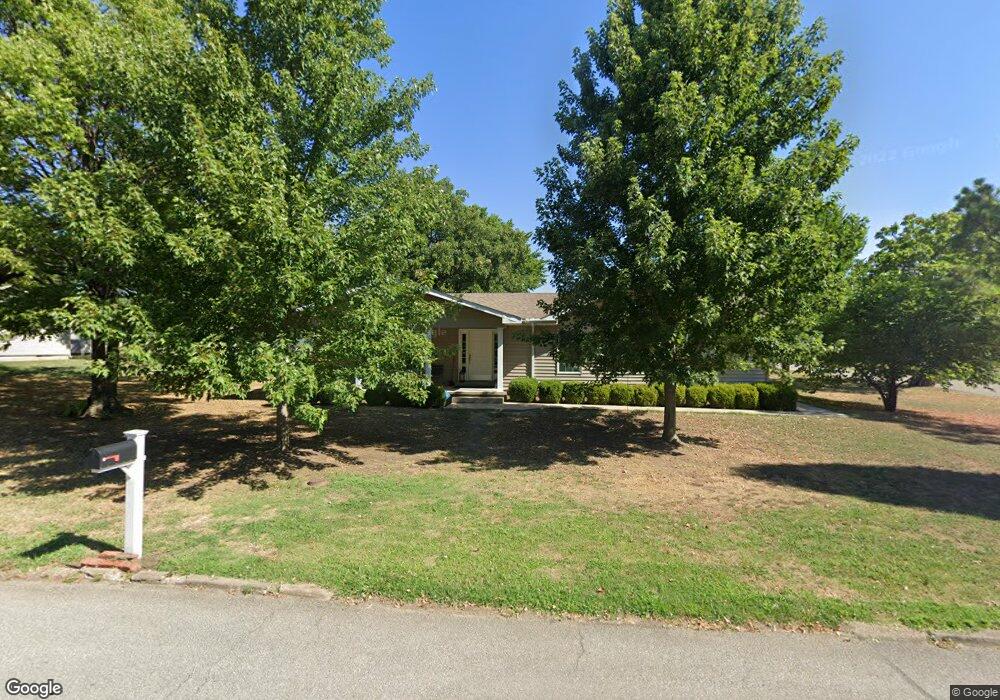 1507 Clark Ave, Parsons, KS 67357 - photo 1