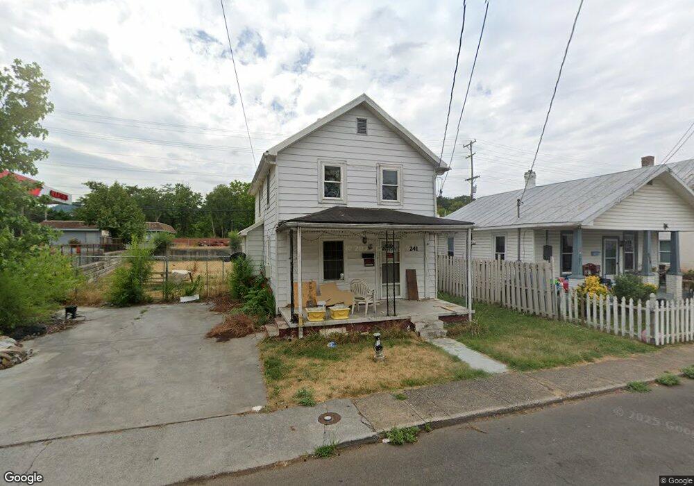 241 Short St, Front Royal, VA 22630 - photo 1