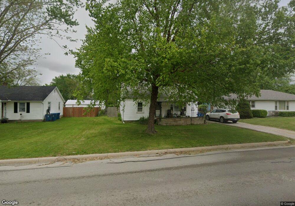 513 E Marion St, Converse, IN 46919 - photo 1