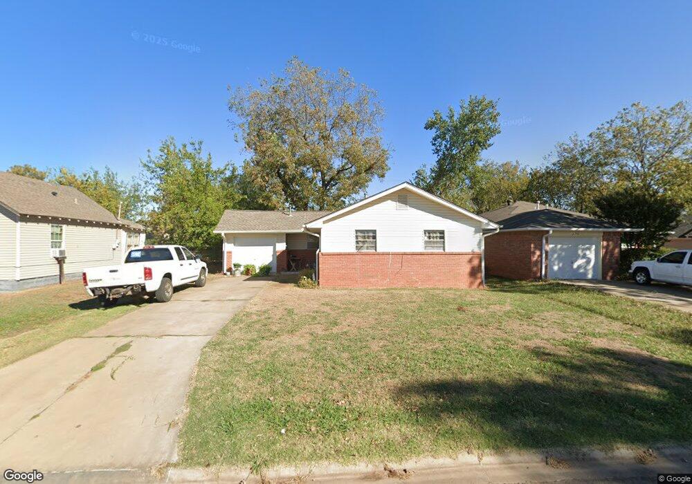 2213 N Chapman Ave, Shawnee, OK 74804 - photo 1