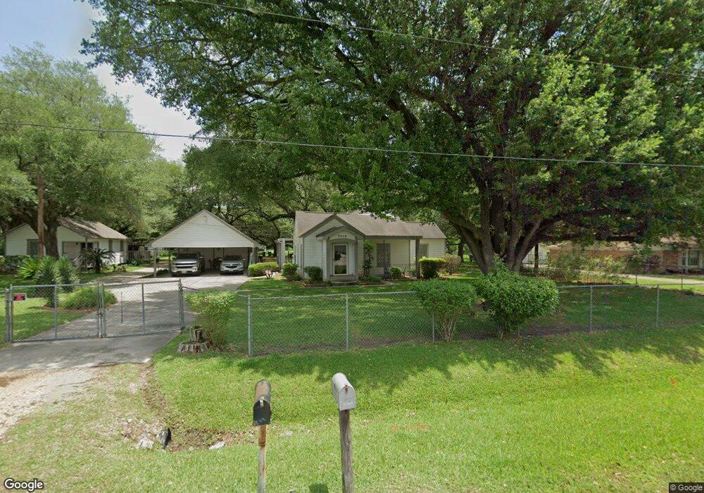 7018 Darien St, Houston, TX 77028 - photo 1