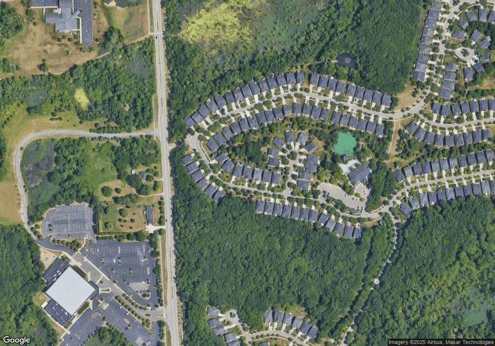 3813 Hillsdale Dr, Auburn Hills, MI 48326 - photo 1