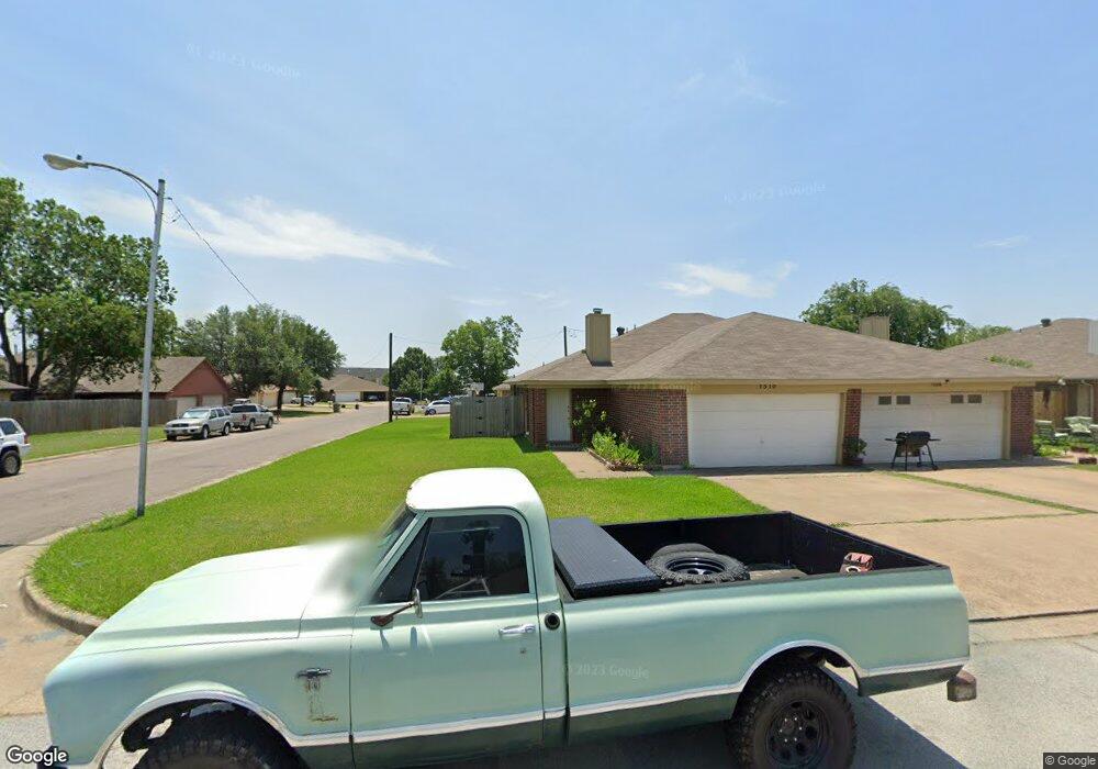 7510 Connie Ln, North Richland Hills, TX 76182 - photo 1