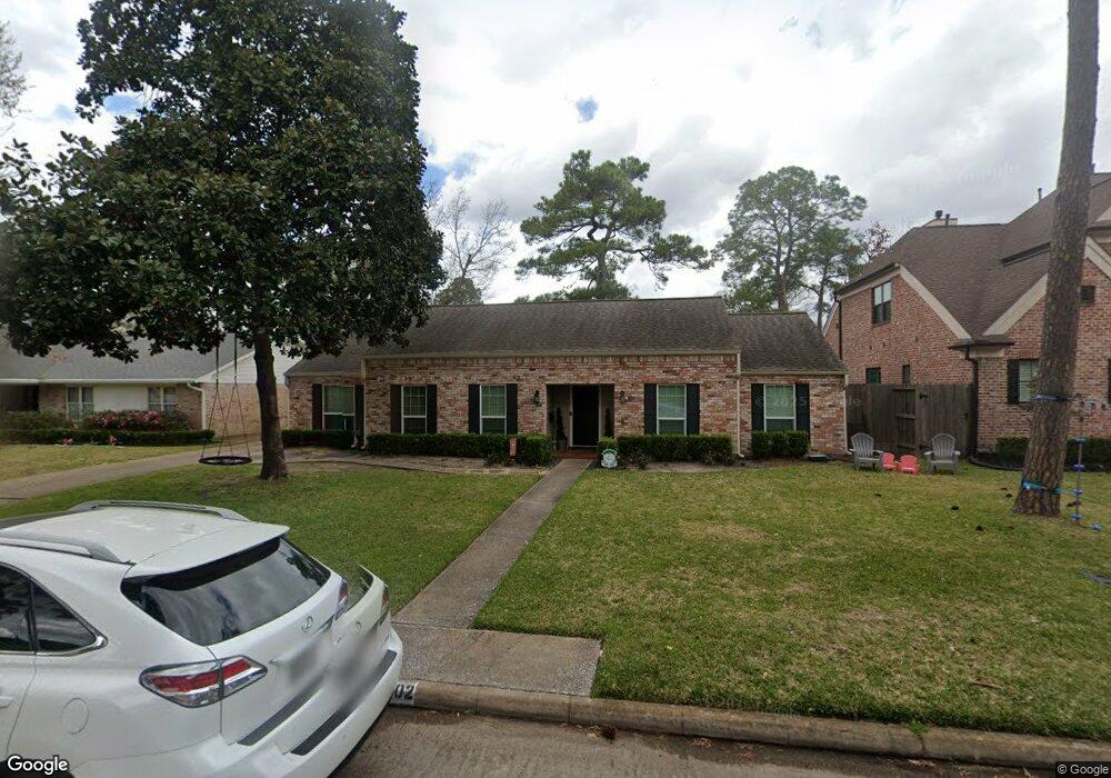 13902 Queensbury Ln, Houston, TX 77079 - photo 1