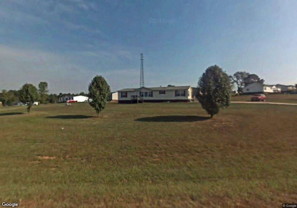 124 Sweetwater Dr, Statesville, NC 28625 - photo 1