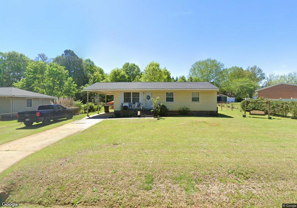 315 Poplar St, Barnesville, GA 30204 - photo 1