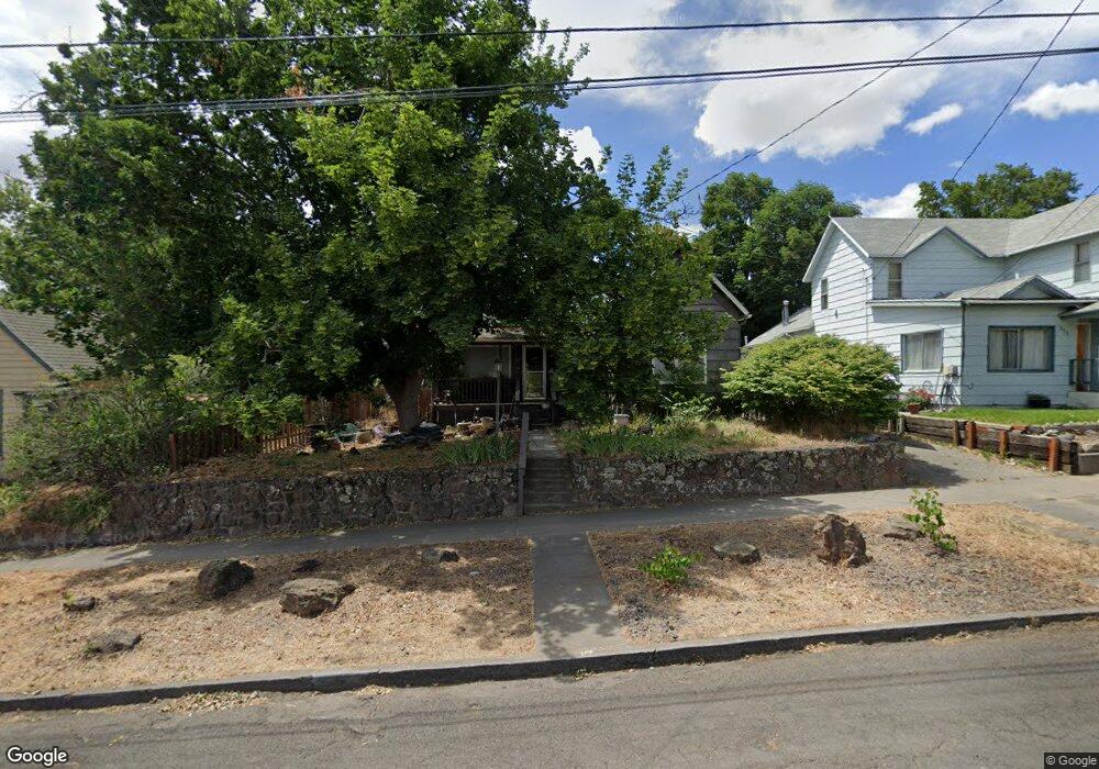 307 NW 7th St, Pendleton, OR 97801 - photo 1